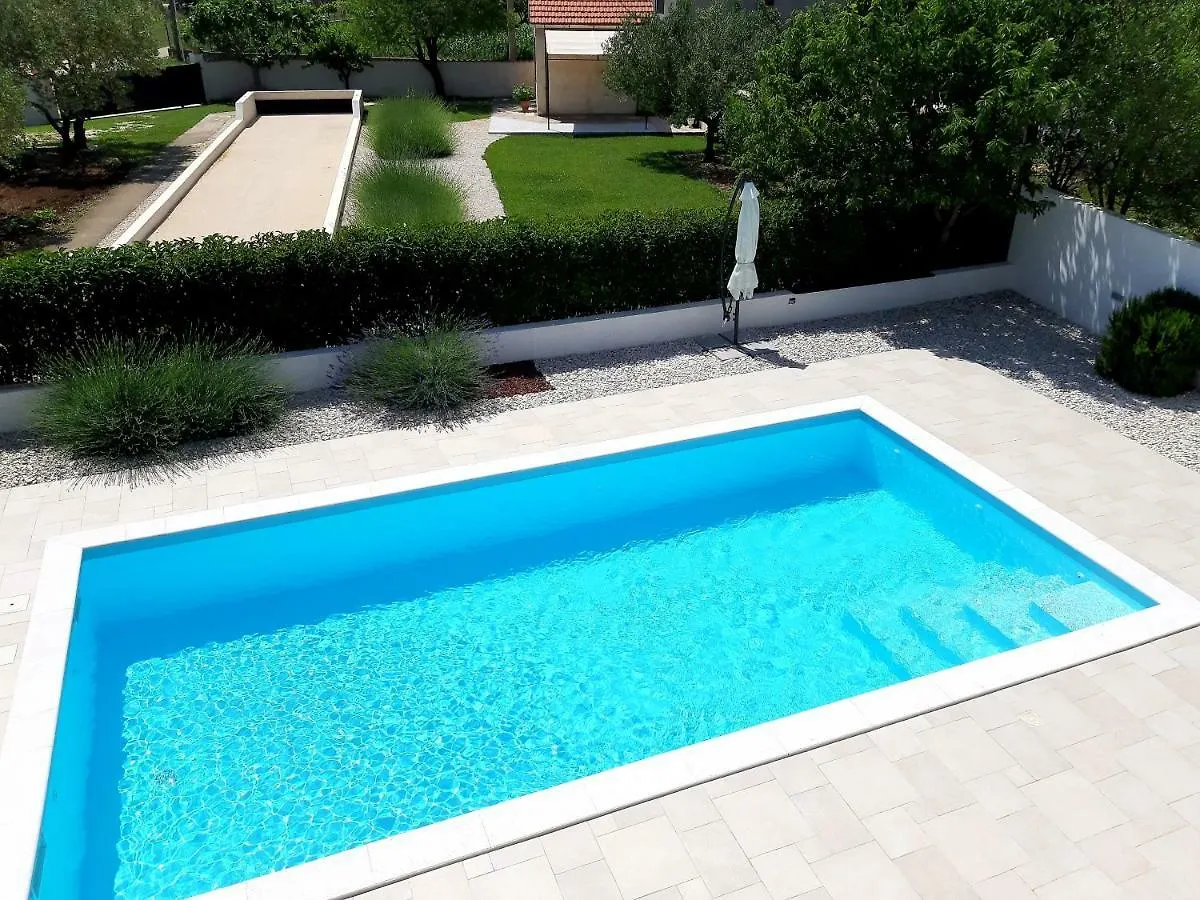 Holiday Home Villa Emma Debeljak